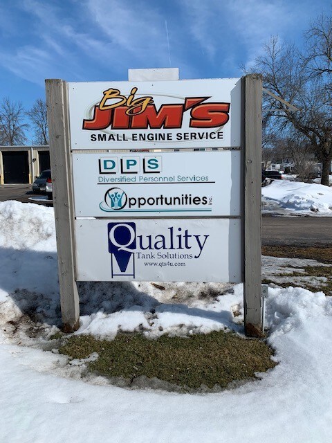 More Photos Of 662 Armour Rd, Oconomowoc Warehouse For Lease