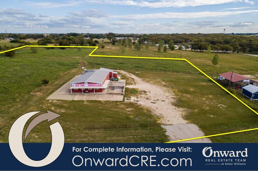 More Photos Of 24350 N I 35, West Restaurant For Sale