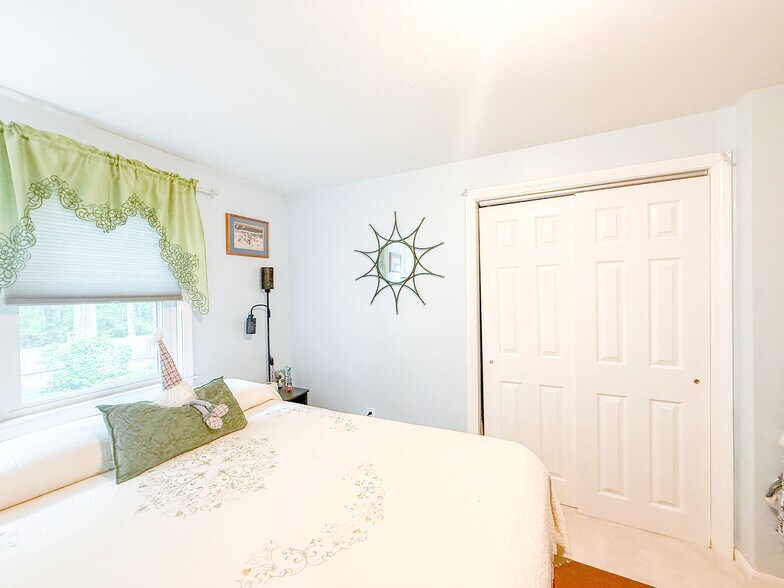 More Photos Of Bay Road, North Easton Specialty For Sale