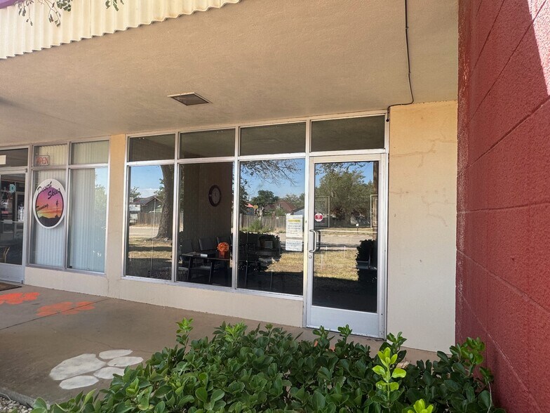 More Photos Of 315 W Washington Ave, Artesia Apartments For Sale