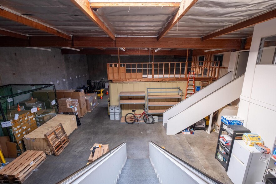 More Photos Of 22809 Lockness Ave, Torrance Warehouse For Sale