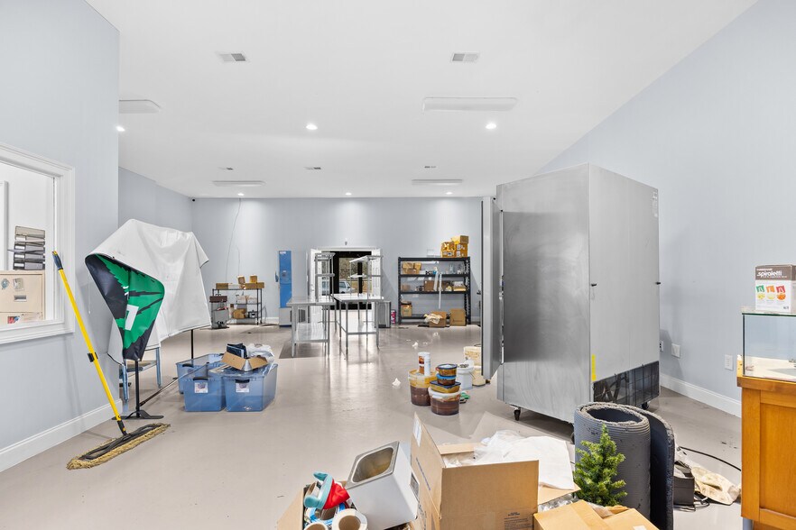 More Photos Of 11871 Plaza Dr, Murrells Inlet Office For Lease