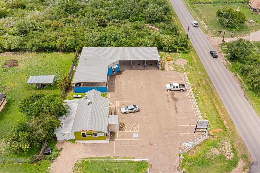 More Photos Of 1606 La Fuente Dr, Penitas Auto Dealership For Sale