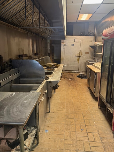 More Photos Of 811 Walton Ave, Bronx Apartments For Lease