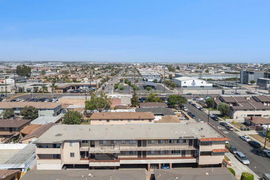 More Photos Of 4047 W 136th St, Hawthorne Apartments For Sale