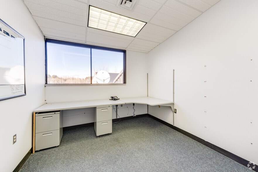 More Photos Of 1277 E Cedar Ave, Gladwin Office For Sale