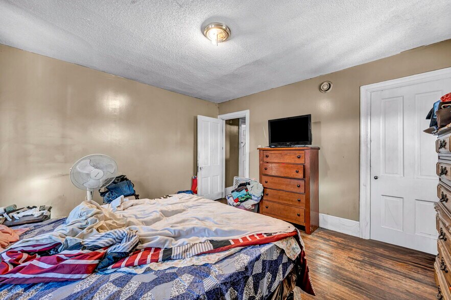 More Photos Of 2127 W 100th St, Cleveland Multifamily For Sale