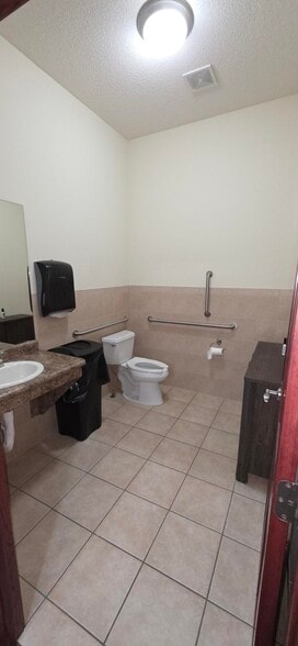 More Photos Of 2163 Northdale Blvd NW, Minneapolis Office For Sale