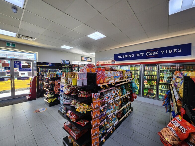 More Photos Of 1837 Main St W, Hamilton Service Station For Sale