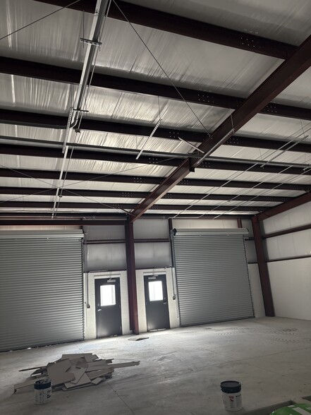 More Photos Of 14050 N Florida Ave, Tampa Unknown For Lease
