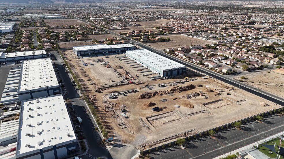 More Photos Of Rainbow Blvd @ Post, Las Vegas Unknown For Lease