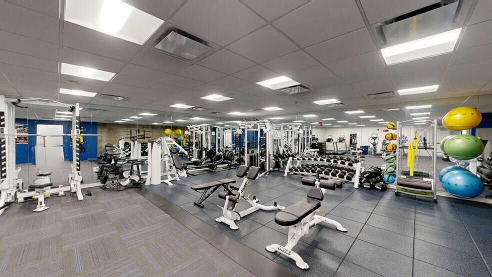 More Photos Of 371 Hoes Ln, Piscataway Office For Sale
