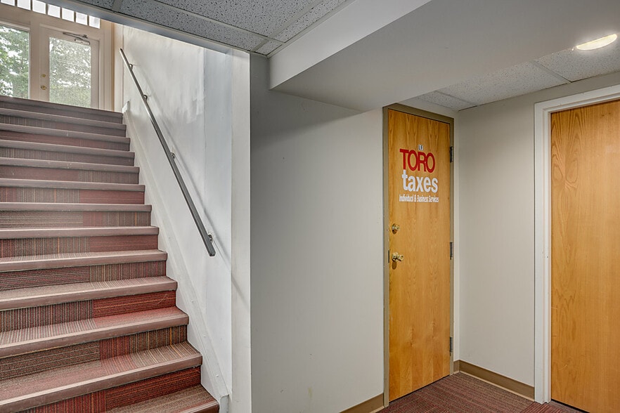 More Photos Of 118 W 5th St, Covington Loft Creative Space For Lease