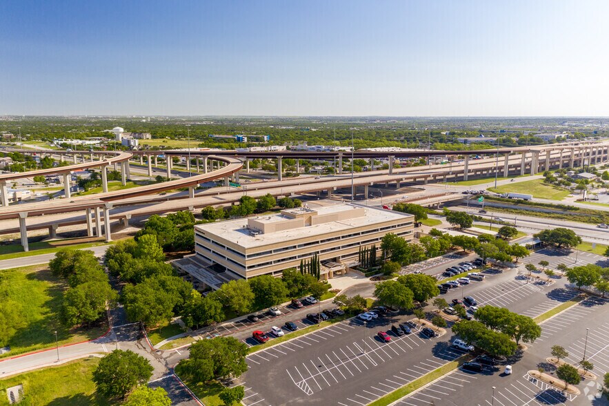 More Photos Of 101 W Louis Henna Blvd, Austin Office For Lease