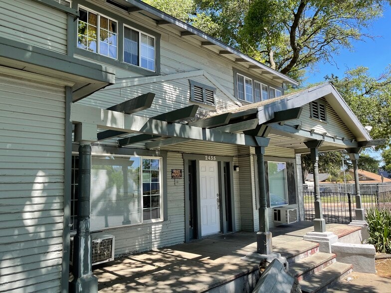 More Photos Of 2439 Rio Linda Blvd, Sacramento Apartments For Sale
