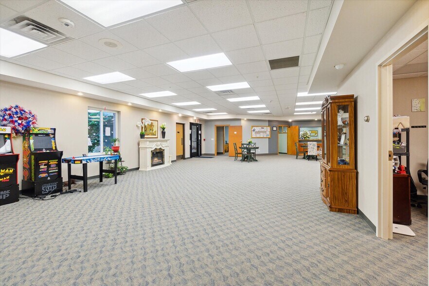 More Photos Of 1380 E Main St, Edmore Assisted Living For Sale