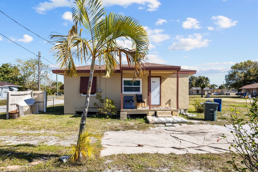 More Photos Of 2603 Booker St, Fort Pierce Apartments For Sale