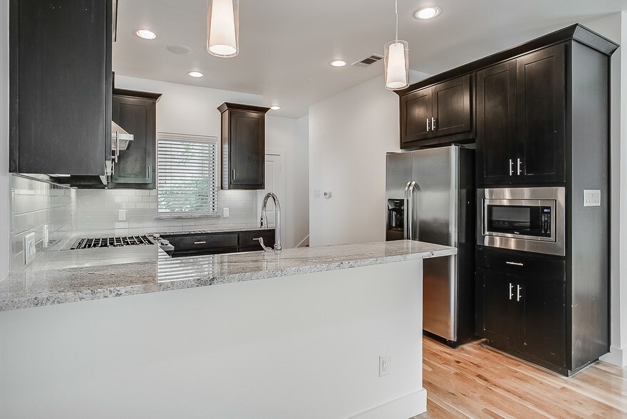 More Photos Of 4950 Cedar Springs Rd, Dallas Apartments For Sale