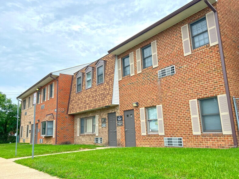 More Photos Of 7111-7127 Allentown Rd, Fort Washington Office For Sale