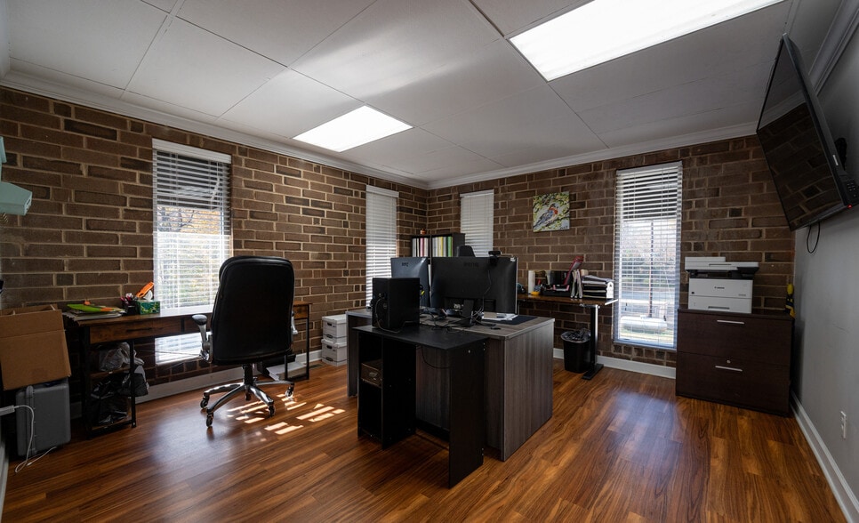 More Photos Of 1941 Haw River Hopedale Rd, Burlington Warehouse For Sale
