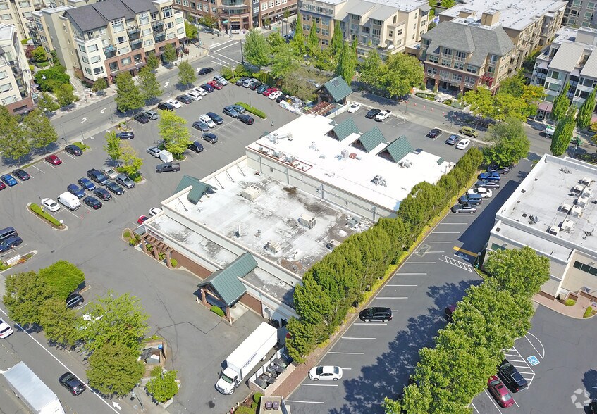 More Photos Of 7707-7711 SE 27th St, Mercer Island General Retail For Lease