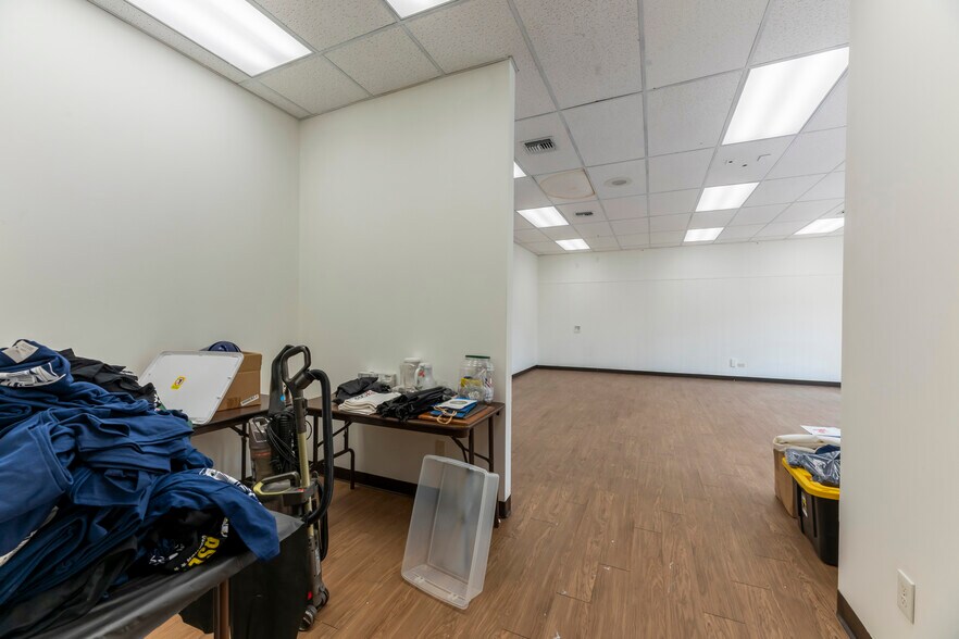 More Photos Of 160 Tices Ln, East Brunswick Office For Sale