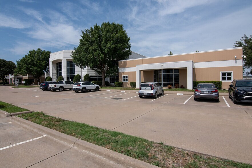 More Photos Of 6032 Innovation Way, Keller Office For Lease
