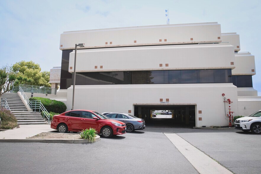 More Photos Of 4701 Sisk Rd, Modesto Office For Lease