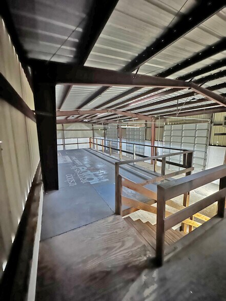 More Photos Of 1731 S San Marcos, San Antonio Unknown For Lease
