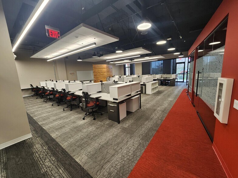 More Photos Of 2121 S Hiawassee Rd, Orlando Apartments For Lease