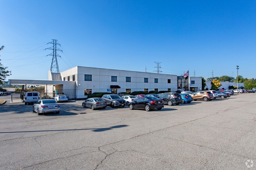 More Photos Of 2300-2322 S Edwin C. Moses Blvd, Dayton Light Manufacturing For Lease