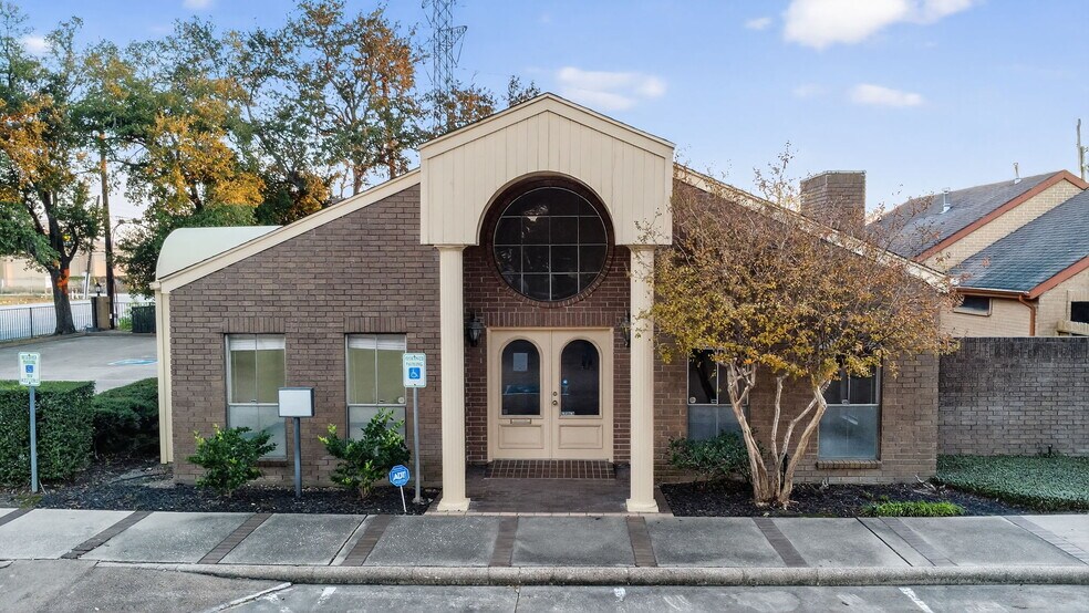 More Photos Of 11111 Jones Rd, Houston Medical For Sale