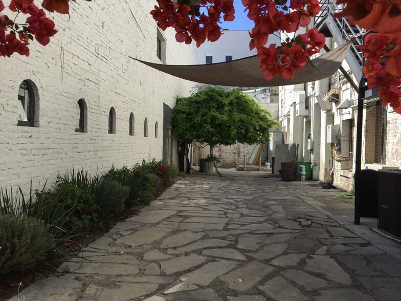 More Photos Of 26-38 S Raymond Ave, Pasadena Storefront Retail Office For Sale