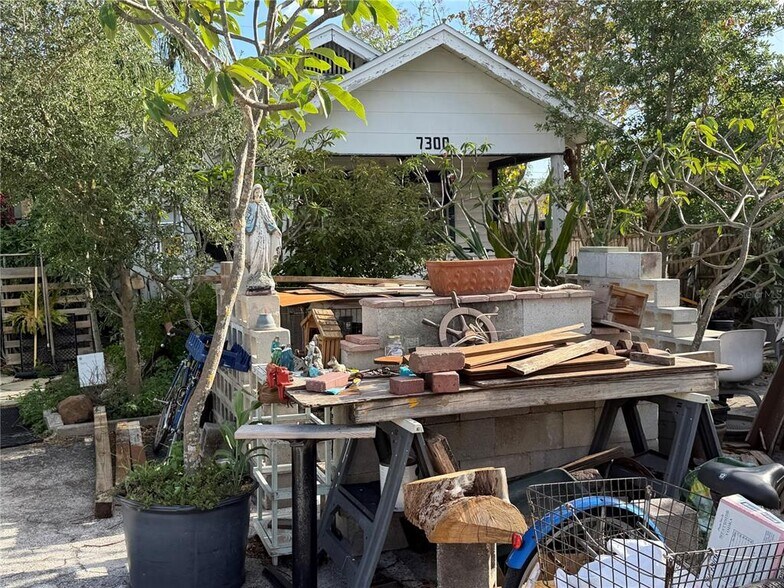 More Photos Of 7300 Central Ave, Saint Petersburg Storefront Retail Office For Sale