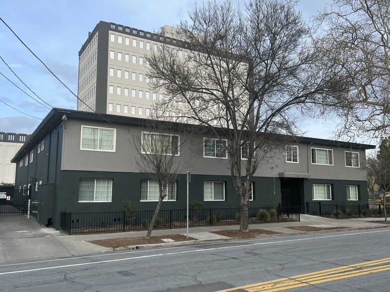 Primary Photo Of 30 N 13th St, San Jose Apartments For Sale