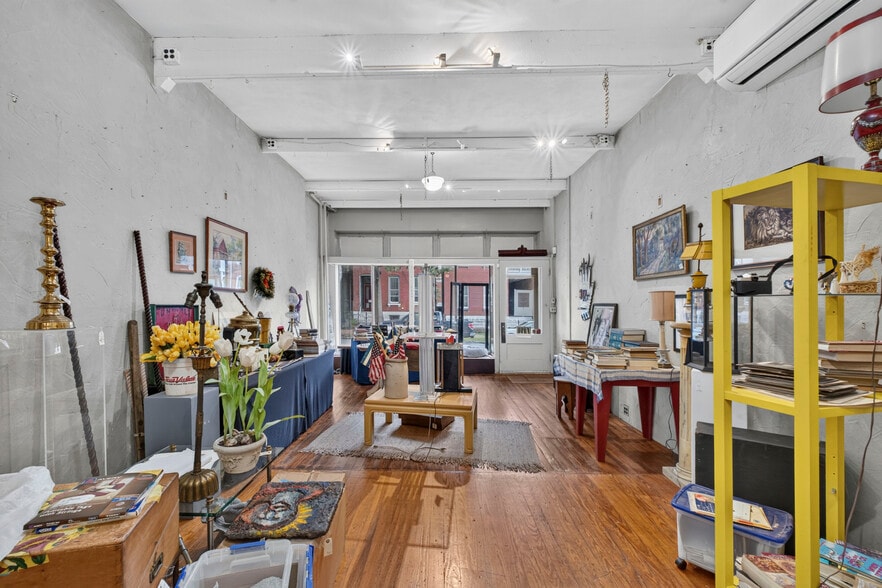 More Photos Of 1304 Sidney St, Saint Louis Flex For Sale