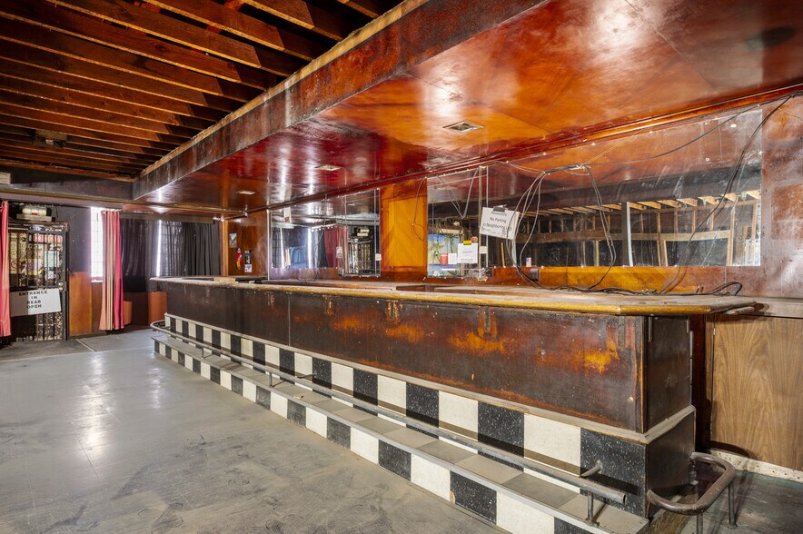 More Photos Of 1908 S Pacific Ave, San Pedro Restaurant For Sale