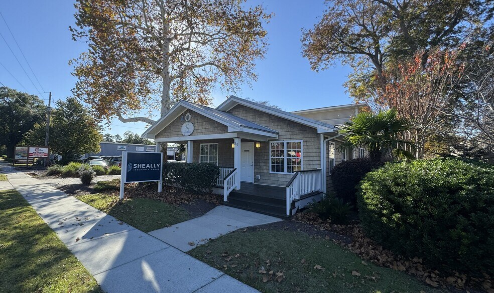 More Photos Of 34 Covil Ave, Wilmington Office For Sale