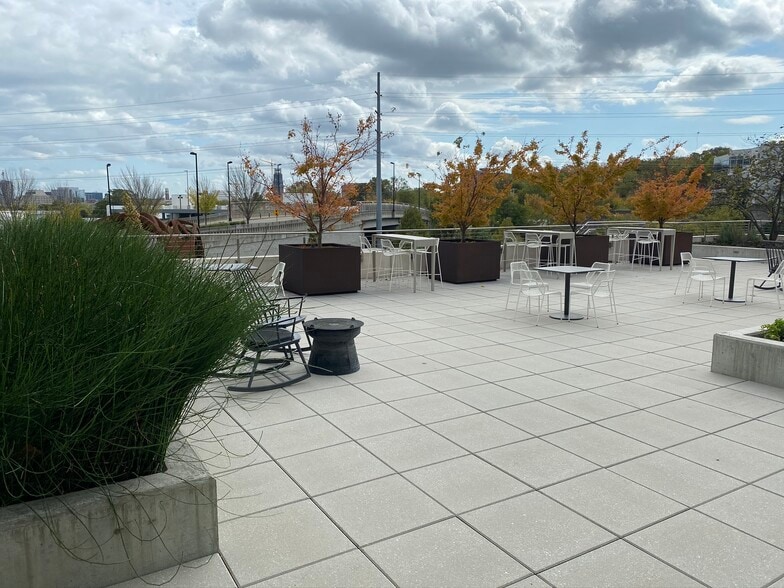 More Photos Of 8 City Blvd, Nashville Office For Lease