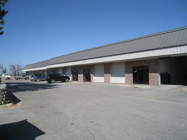 More Photos Of 5322-5478 Bleaux Ave, Springdale Unknown For Lease