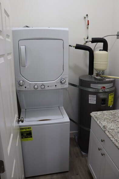 More Photos Of 119 S Wasson St, Coos Bay Apartments For Sale