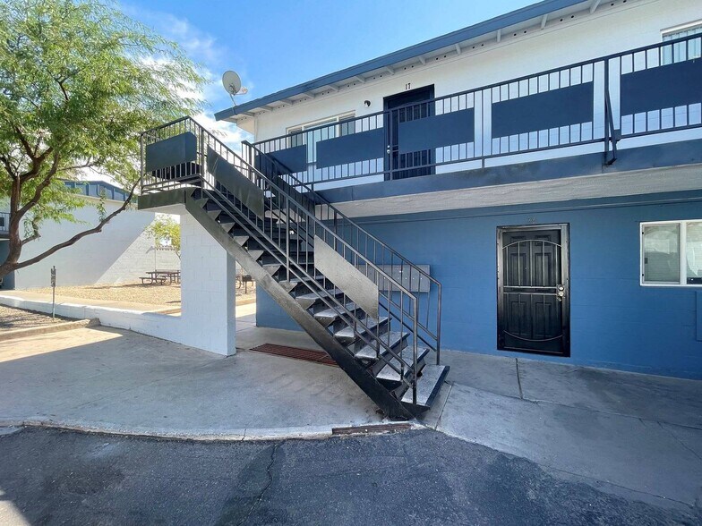 More Photos Of 1412 N 35th St, Phoenix Apartments For Sale