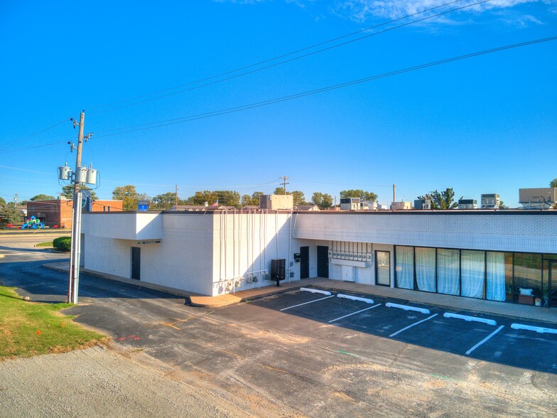 More Photos Of 13330 S Memorial Dr, Bixby Unknown For Lease