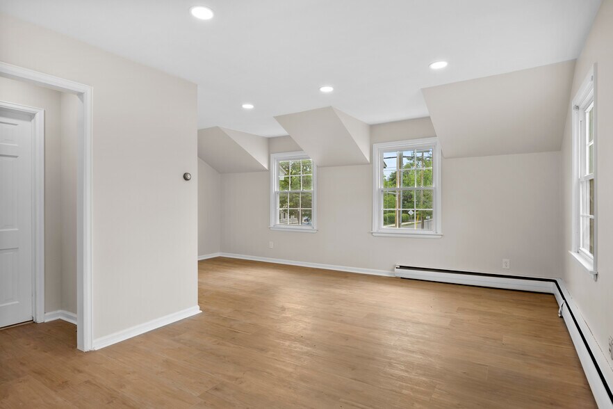 More Photos Of 205 Delaware Ave, Delmar Loft Creative Space For Lease