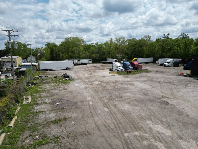 More Photos Of 17735 Chappel Ave, Lansing Industrial For Sale