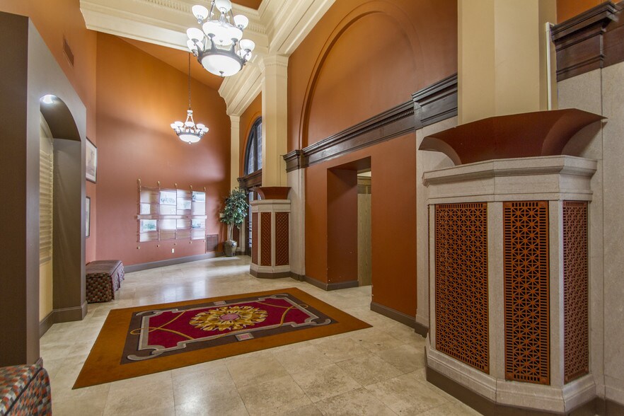 More Photos Of 1400 W Markham, Little Rock Office For Lease