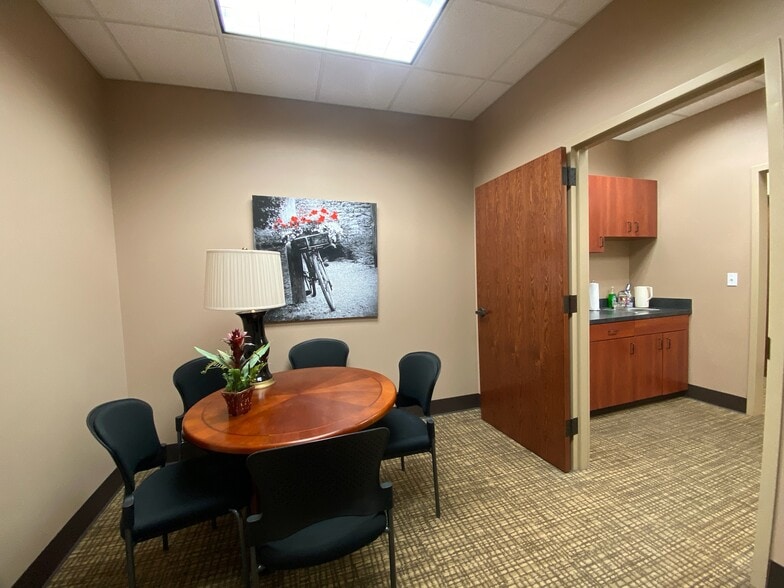 More Photos Of 425 Ashley Ridge Blvd, Shreveport Office For Lease