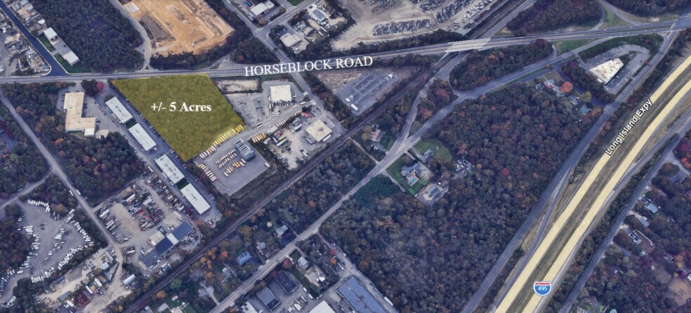 More Photos Of 3601-3605 Horseblock Rd, Medford Land For Lease