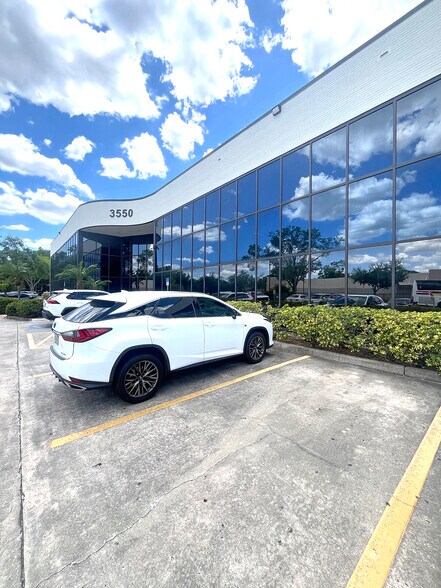 More Photos Of 3550 W Waters Ave, Tampa Office For Lease