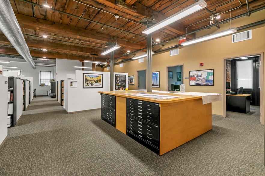 More Photos Of 585 Middlesex St, Lowell Office For Sale
